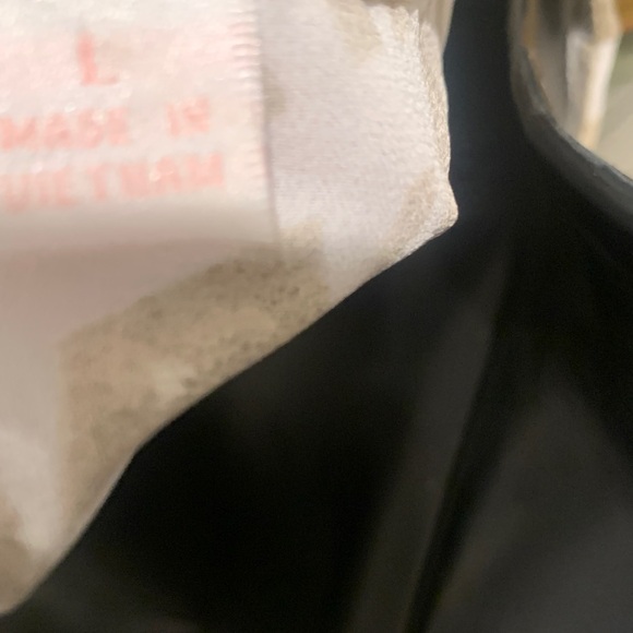 Beige and White Patterned Top - Picture 9 of 11